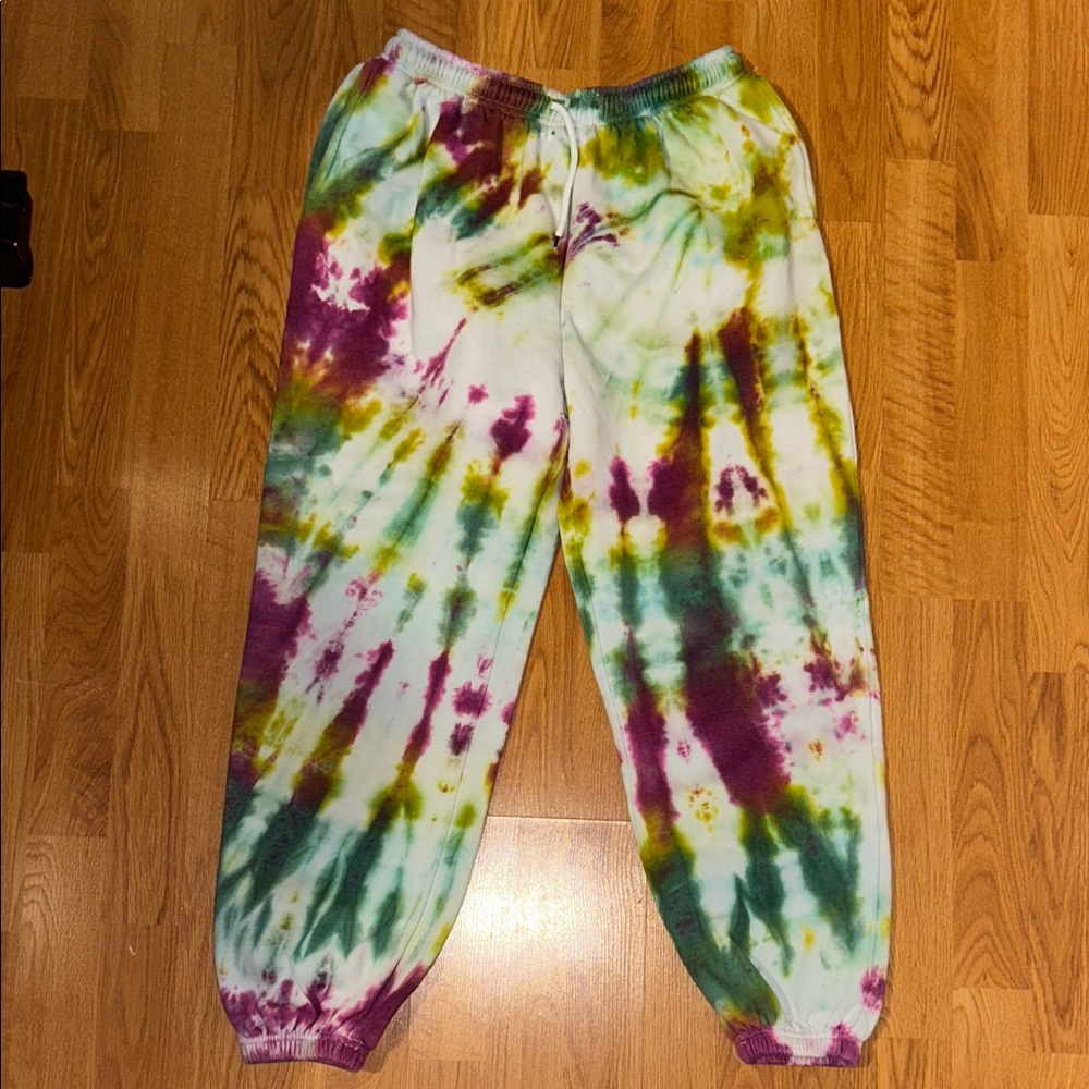 Tie-Dye unisex sweat Pants- NWOT
